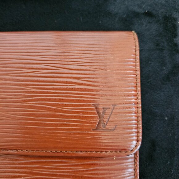 Louis Vuitton Brown Epi Leather Wallet - 7.5" x 4" - Picture 2 of 15